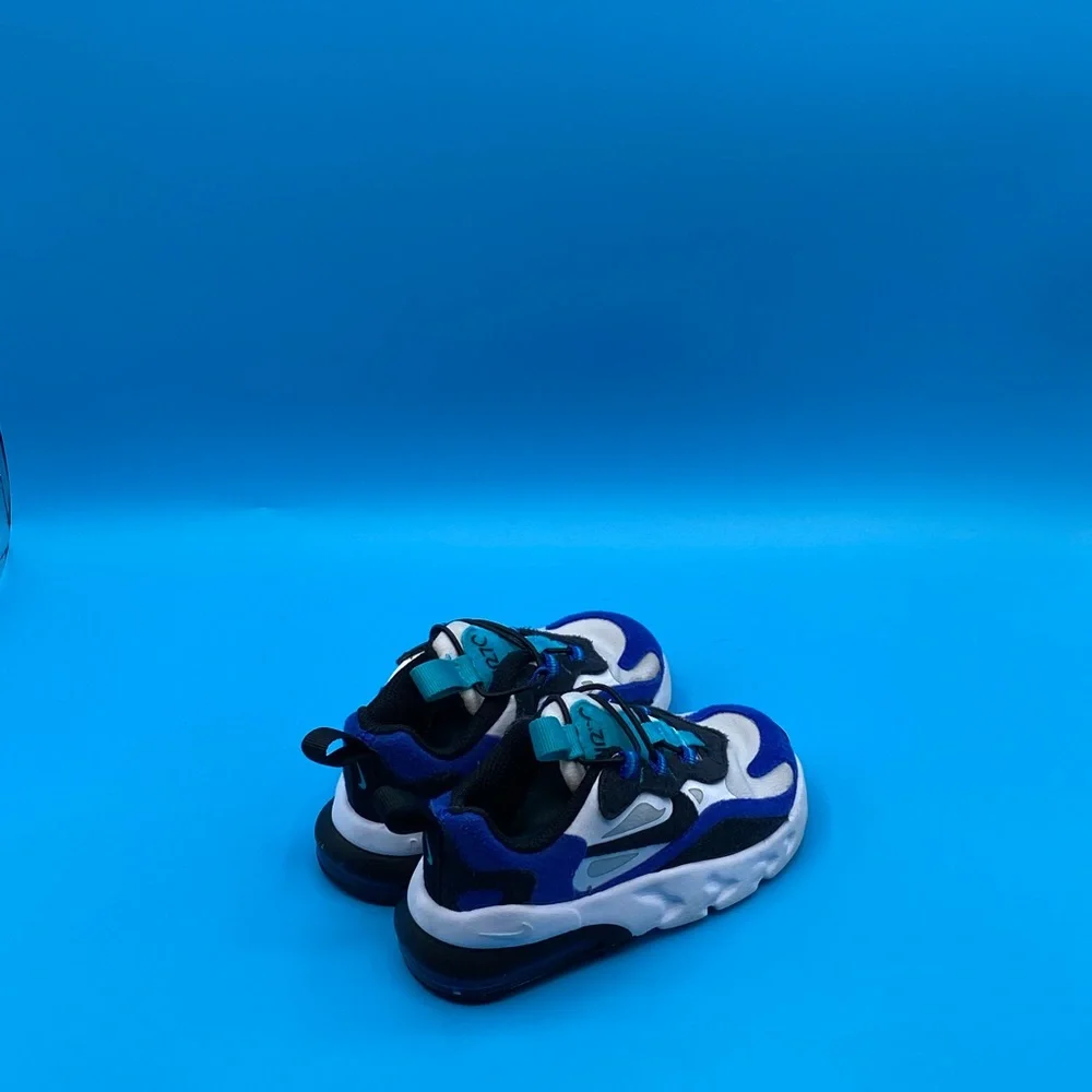Nike Air Max‎ 270 RT